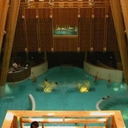 Lejlighed 6 Pers, Pied Des Pistes, Balcon, Parking Couvert, Animaux Ok, Grand Tourmalet - Fr-1-404-56 La Mongie